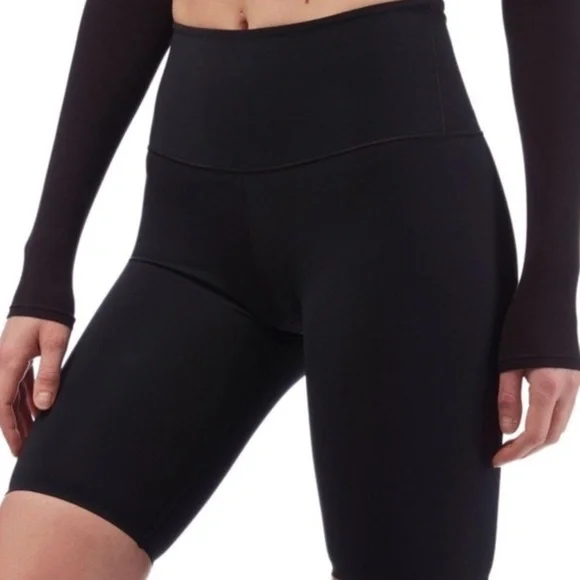 WONE Bike Black Shorts SIZE S
